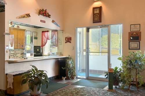 Deluxe Inn Nebraska City Interior photo